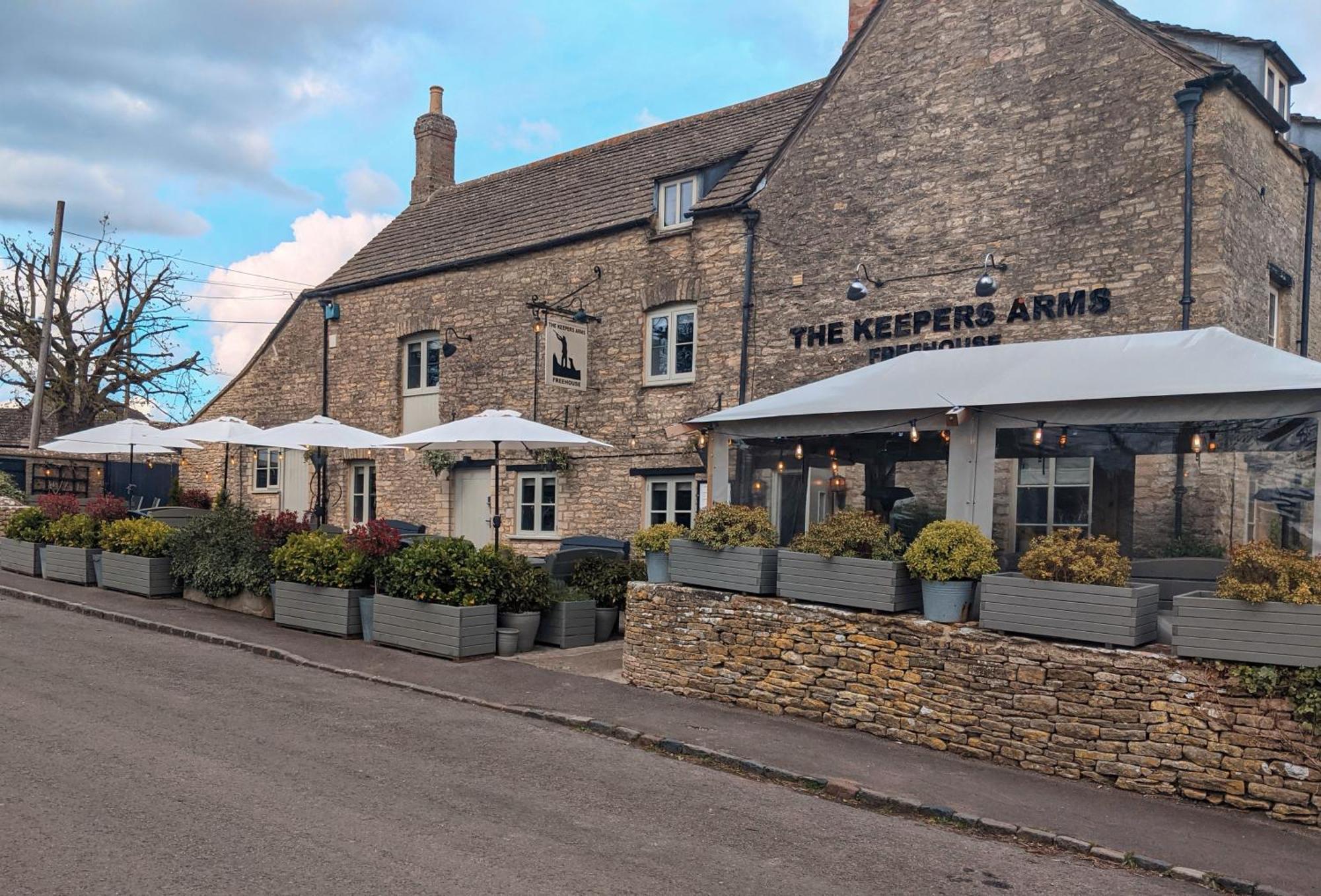 Отель The Keepers Arms Quenington Экстерьер фото