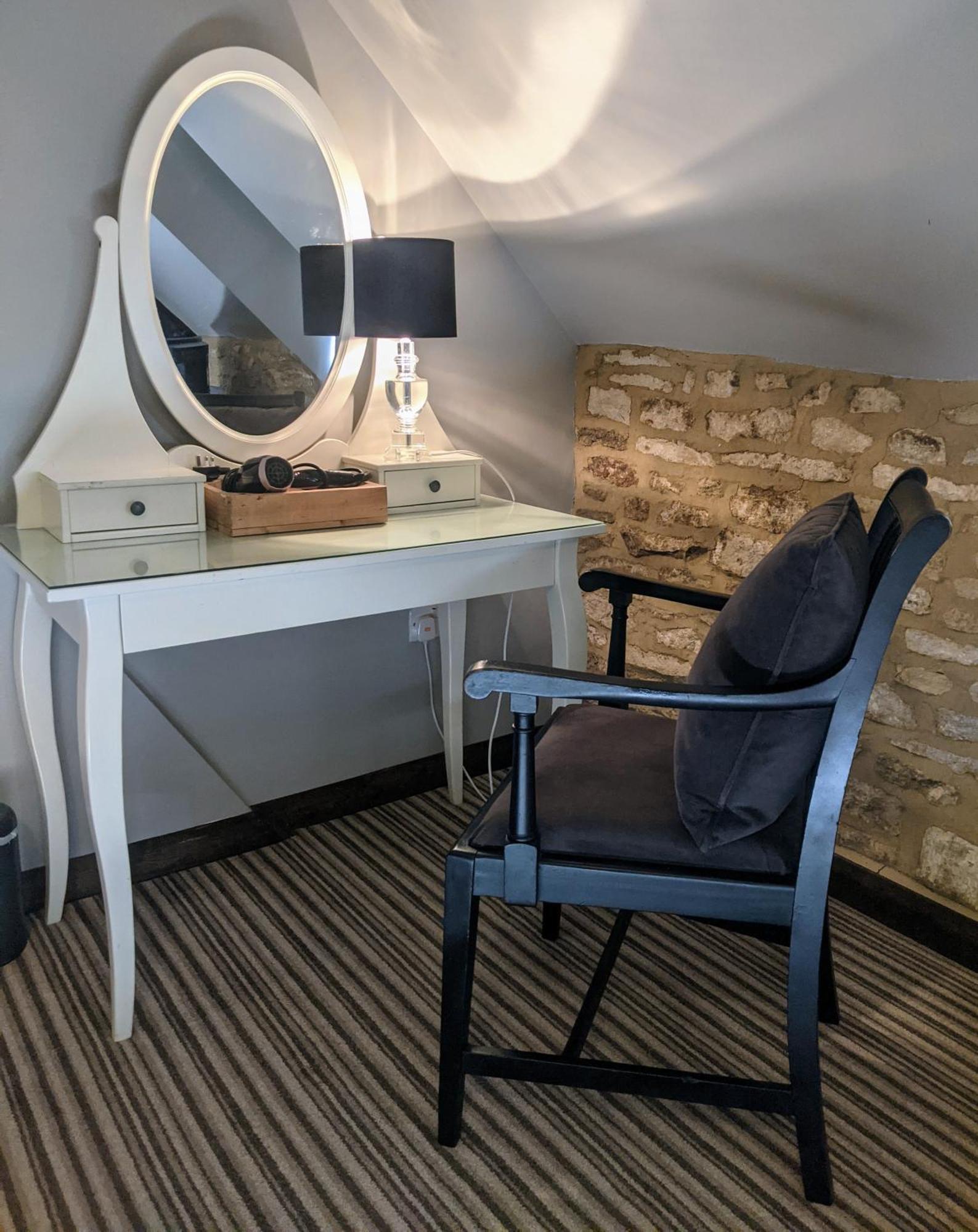 Отель The Keepers Arms Quenington Номер фото
