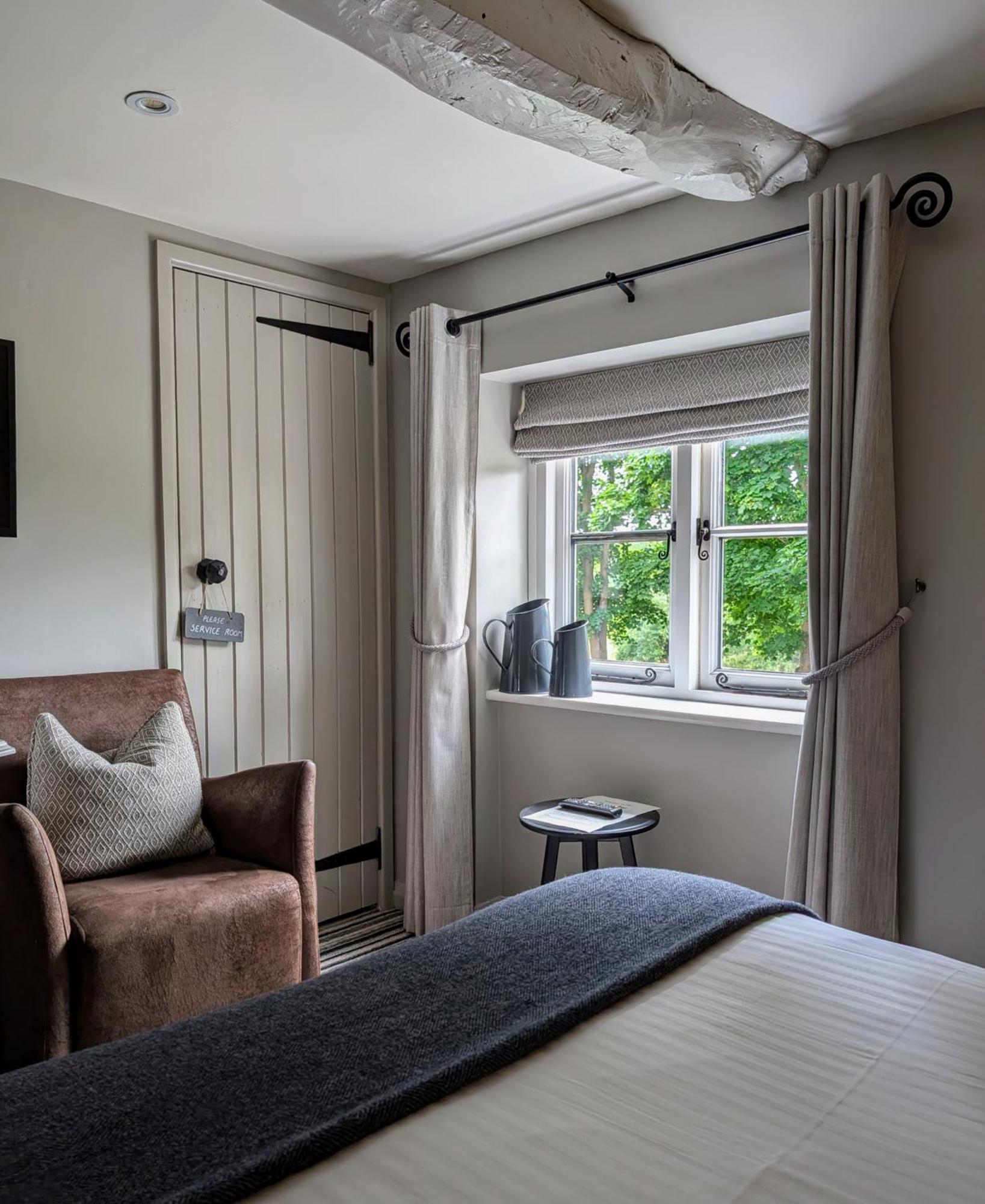 Отель The Keepers Arms Quenington Экстерьер фото